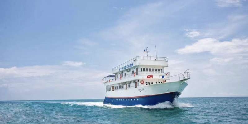 Celebes Explorer 9