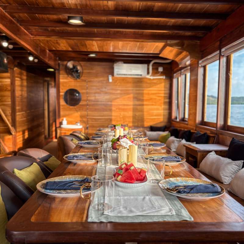 Sundari Voyages
