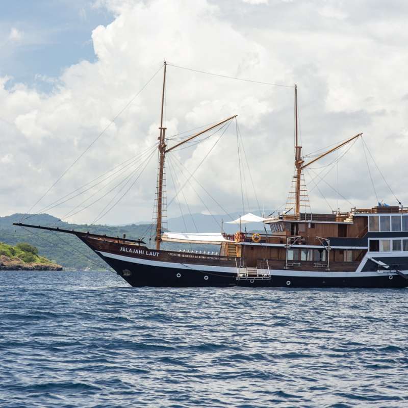Jelajahi Laut